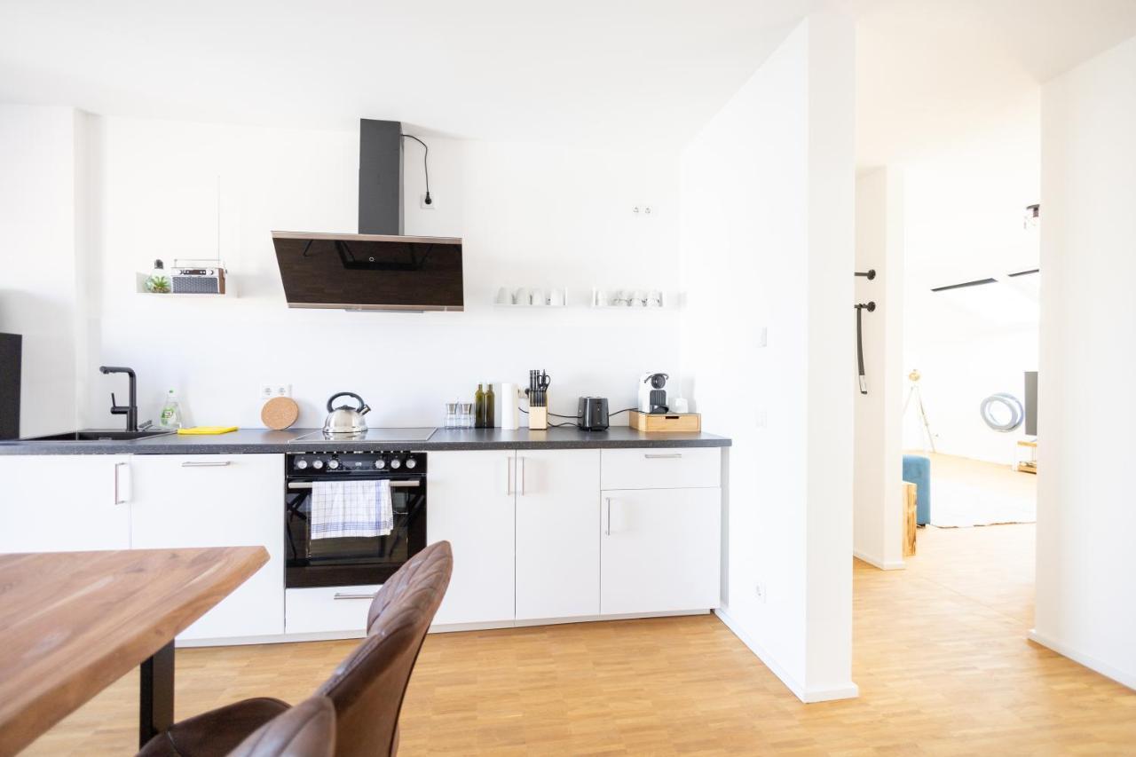 Ko-Living - Captain'S Suite - Altstadt - Mit Kueche, Smart Tv & Balkon - 6P Halle  外观 照片