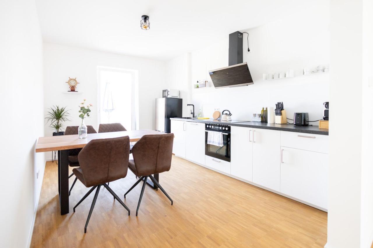 Ko-Living - Captain'S Suite - Altstadt - Mit Kueche, Smart Tv & Balkon - 6P Halle  外观 照片