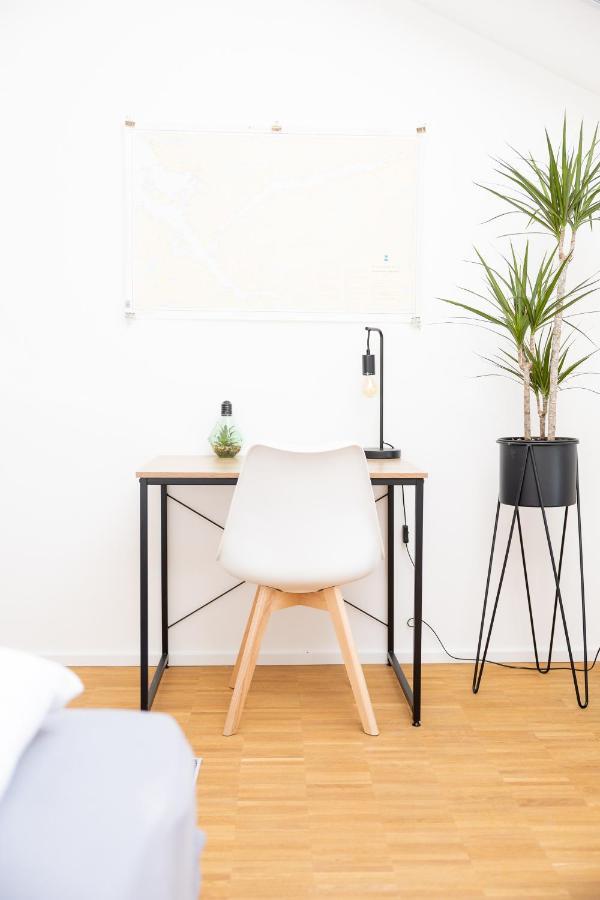 Ko-Living - Captain'S Suite - Altstadt - Mit Kueche, Smart Tv & Balkon - 6P Halle  外观 照片